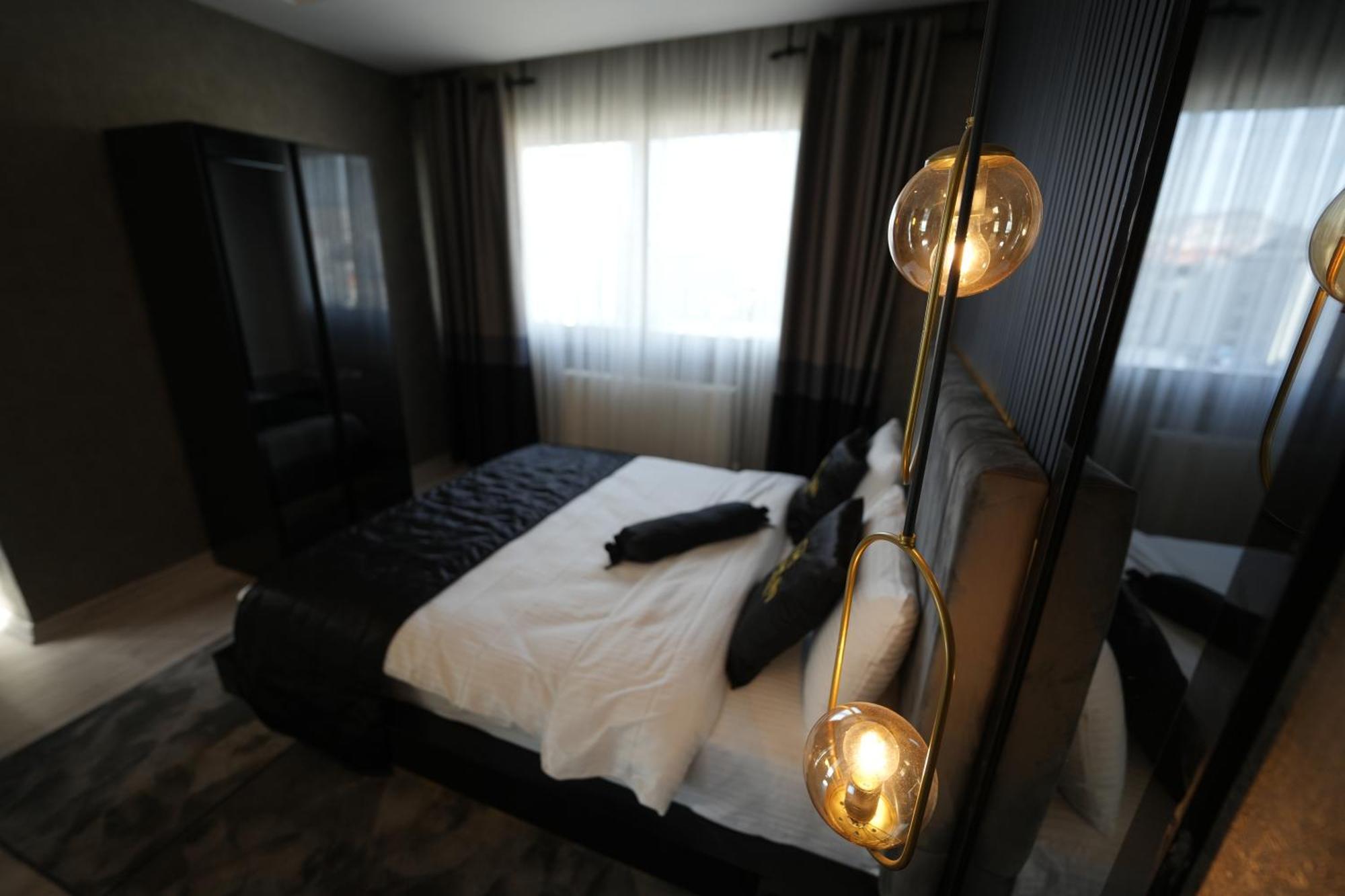 Hotel Marlen Bayrakli 4*